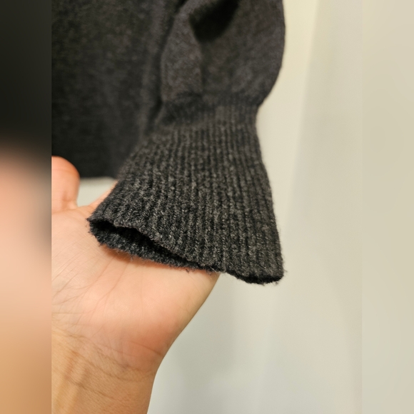 MADEWELL | Dashwood V-neck Sweater With Bubble Sleeves. Sz M. Gray. Wool Blend. - Picture 7 of 10